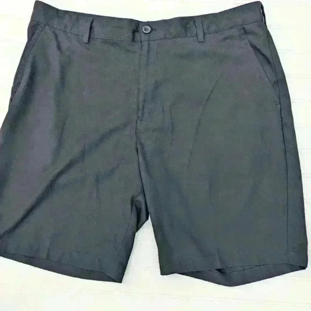 Izod Black Flat Front Quick Dry Golf Shorts
